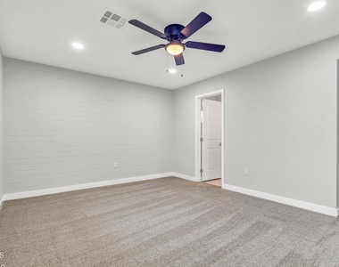 10602 W Cumberland Drive - Photo Thumbnail 17