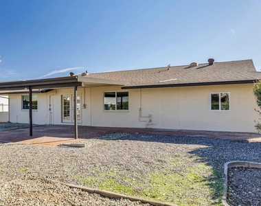 10602 W Cumberland Drive - Photo Thumbnail 24