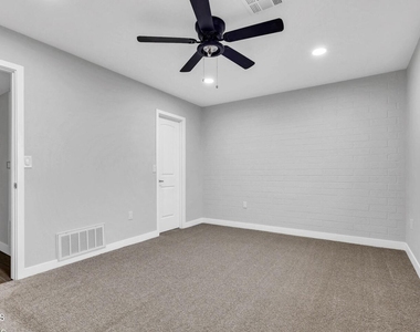 10602 W Cumberland Drive - Photo Thumbnail 14