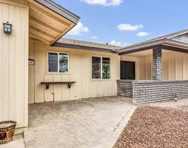10602 W Cumberland Drive - Photo Thumbnail 7