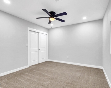 10602 W Cumberland Drive - Photo Thumbnail 20