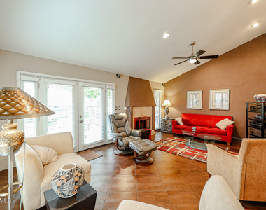 7720 N Pinesview Drive - Photo Thumbnail 7