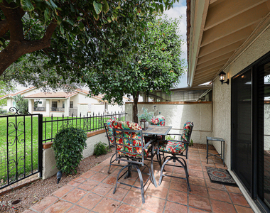 7720 N Pinesview Drive - Photo Thumbnail 27