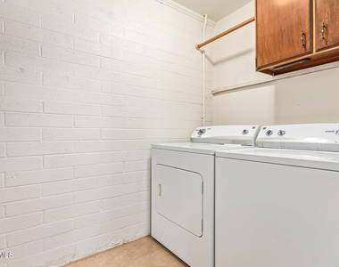 1881 E Palmcroft Drive - Photo Thumbnail 19