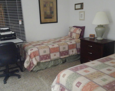 9600 N 96th Street - Photo Thumbnail 5
