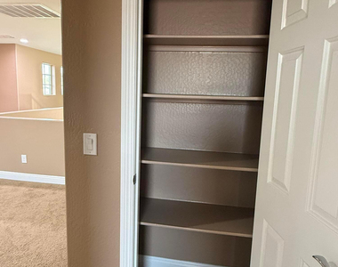 10743 W Desert Elm Lane - Photo Thumbnail 35