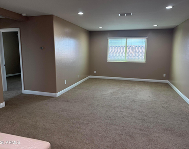 10743 W Desert Elm Lane - Photo Thumbnail 30