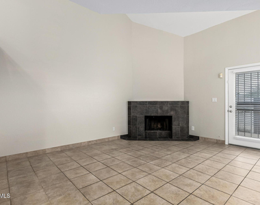 4328 N 36th Street - Photo Thumbnail 6