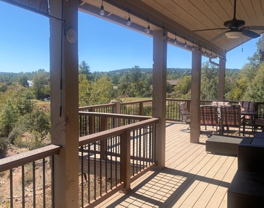 805 N Grapevine Circle - Photo Thumbnail 12