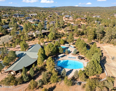 805 N Grapevine Circle - Photo Thumbnail 19