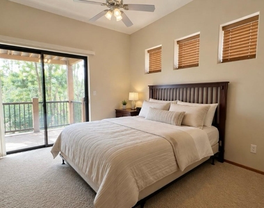 805 N Grapevine Circle - Photo Thumbnail 2