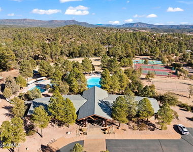 805 N Grapevine Circle - Photo Thumbnail 21