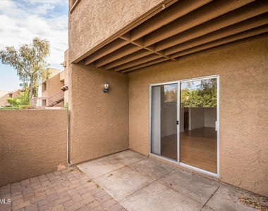 5877 N Granite Reef Road - Photo Thumbnail 23