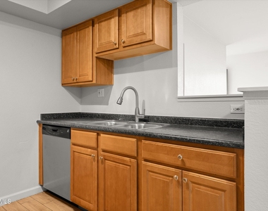 5877 N Granite Reef Road - Photo Thumbnail 8