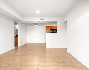 5877 N Granite Reef Road - Photo Thumbnail 3