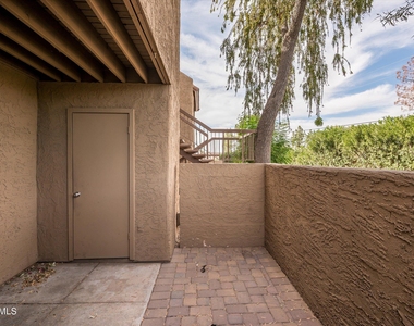 5877 N Granite Reef Road - Photo Thumbnail 22