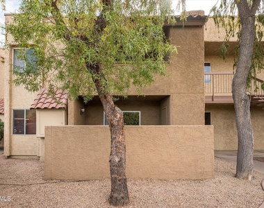 5877 N Granite Reef Road - Photo Thumbnail 24