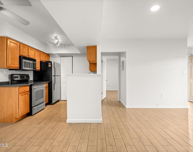5877 N Granite Reef Road - Photo Thumbnail 10