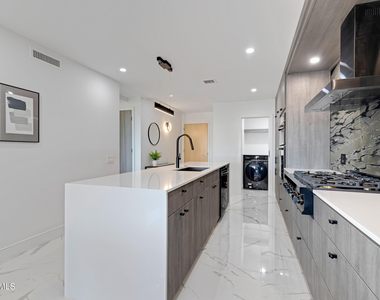 7157 E Rancho Vista Drive - Photo Thumbnail 3