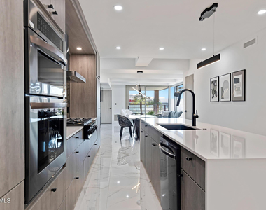 7157 E Rancho Vista Drive - Photo Thumbnail 5