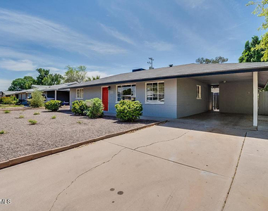 543 W 19th Street - Photo Thumbnail 22