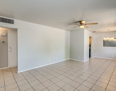 543 W 19th Street - Photo Thumbnail 6