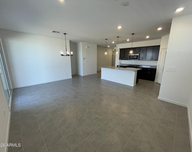 37014 W Prado Street - Photo Thumbnail 11
