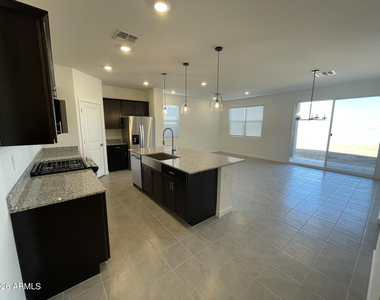 37014 W Prado Street - Photo Thumbnail 9