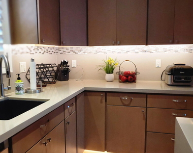 3737 E Turney Avenue - Photo Thumbnail 1