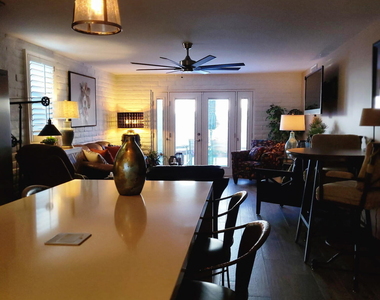 3737 E Turney Avenue - Photo Thumbnail 2