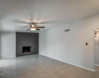 1612 E Gaylon Drive - Photo Thumbnail 21