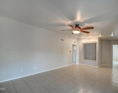 1612 E Gaylon Drive - Photo Thumbnail 18