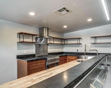 1612 E Gaylon Drive - Photo Thumbnail 14