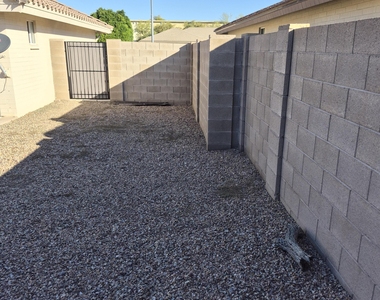 10865 E Keats Avenue - Photo Thumbnail 24
