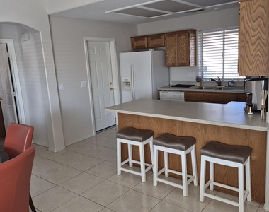 10865 E Keats Avenue - Photo Thumbnail 8