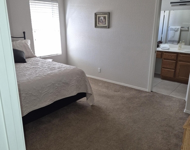 10865 E Keats Avenue - Photo Thumbnail 15