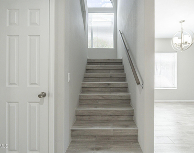 6326 W El Cortez Place - Photo Thumbnail 9