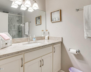 9819 N 67th Drive - Photo Thumbnail 20