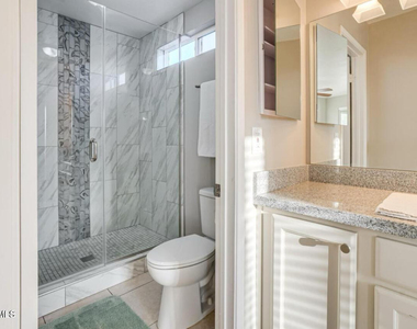 9819 N 67th Drive - Photo Thumbnail 13