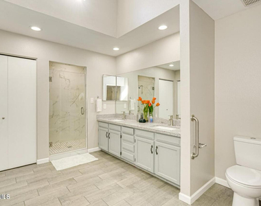 14236 N 23rd Street - Photo Thumbnail 16