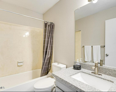 14236 N 23rd Street - Photo Thumbnail 22