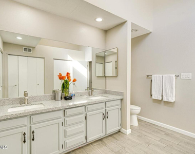 14236 N 23rd Street - Photo Thumbnail 15