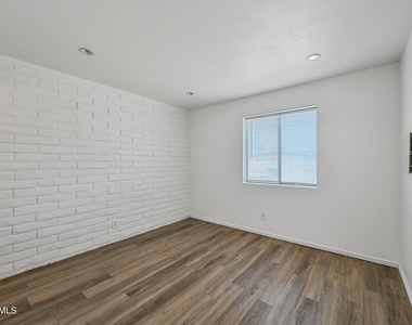 1234 N 36th Street - Photo Thumbnail 11