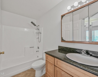 1234 N 36th Street - Photo Thumbnail 12
