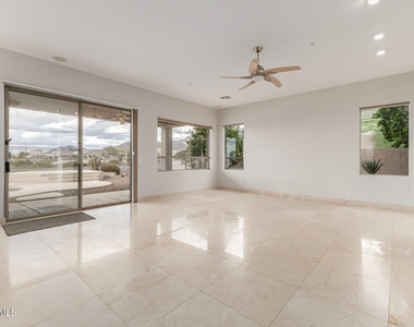 10872 E Raintree Drive - Photo Thumbnail 11