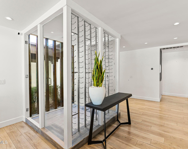 6834 N 72nd Place - Photo Thumbnail 27