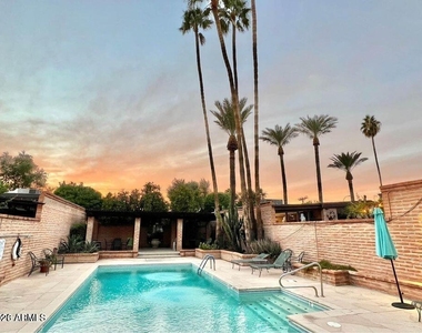 3022 N 32nd Street - Photo Thumbnail 6