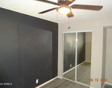 341 E Vogel Avenue - Photo Thumbnail 8