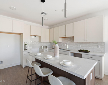 8137 E Brown Road - Photo Thumbnail 5