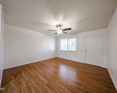 2226 W Heatherbrae Drive - Photo Thumbnail 6